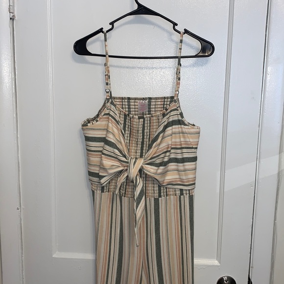 Jumpsuit open back - Picture 2 of 3